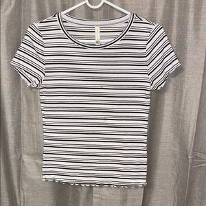 Stripped T-Shirt Size M